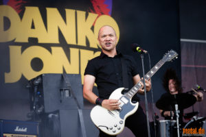 Konzertfoto von Danko Jones auf dem Summer Breeze Open Air 2018