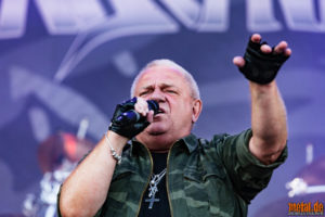 Konzertfoto von Dirkschneider auf dem Summer Breeze Open Air 2018