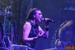 Fotos von Amaranthe auf der Wolfsnächte Tour 2018