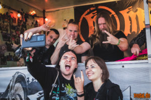 Foto der Ensiferum Autogrammstunde - Summer Breeze Open Air 2022