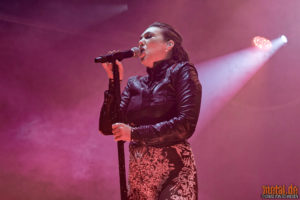 Konzertfoto von Amaranthe - European Co-Headline Tour 2022