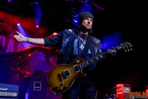 Konzertfoto von Phil Campbell & The Bastard Sons - Humanoid Tour