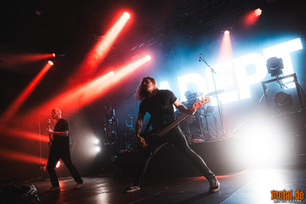 Konzertfoto von Adept - Core Fest 2024